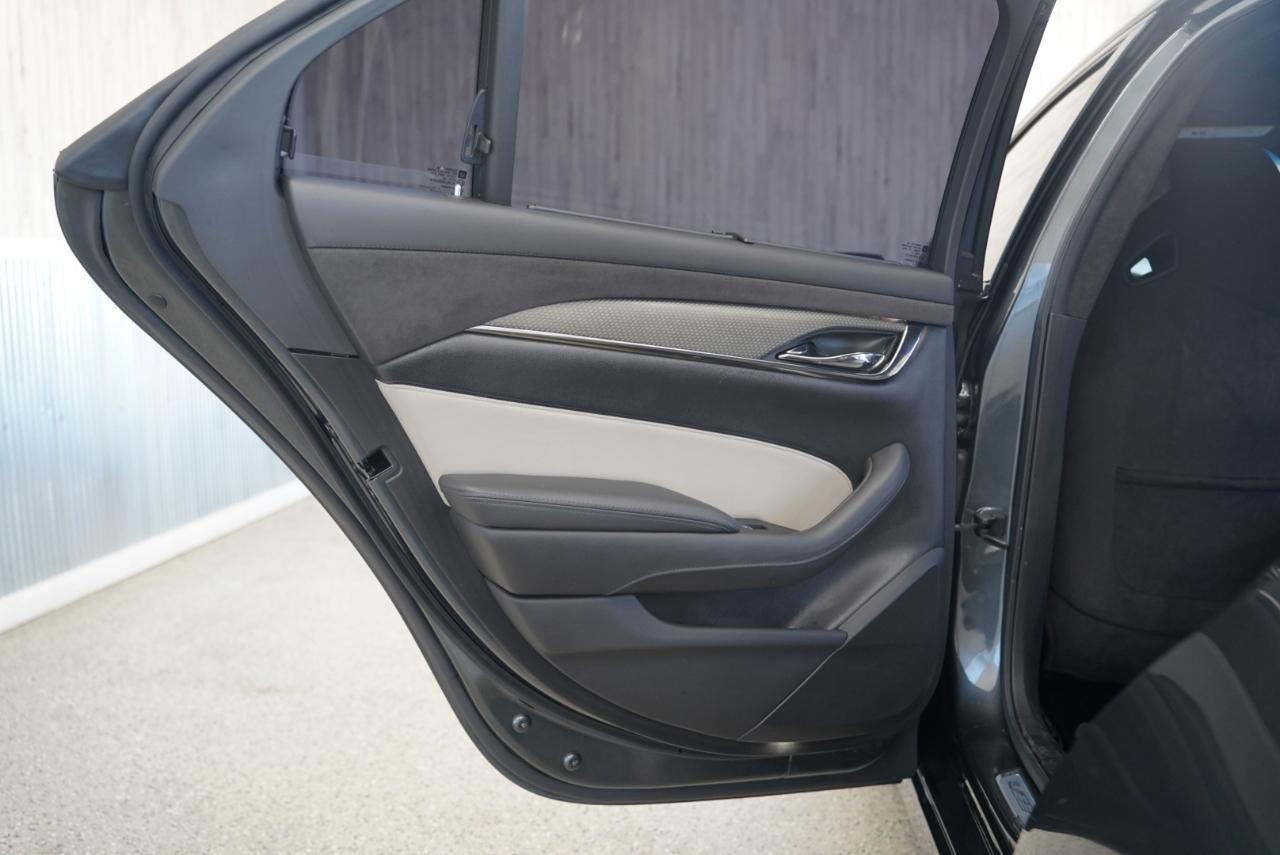 Cadillac CTS-V Sedan 4dr Sdn 2016