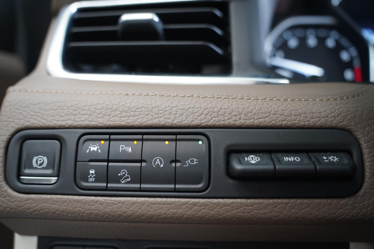 GMC Yukon XL 4WD 4dr Denali 2021