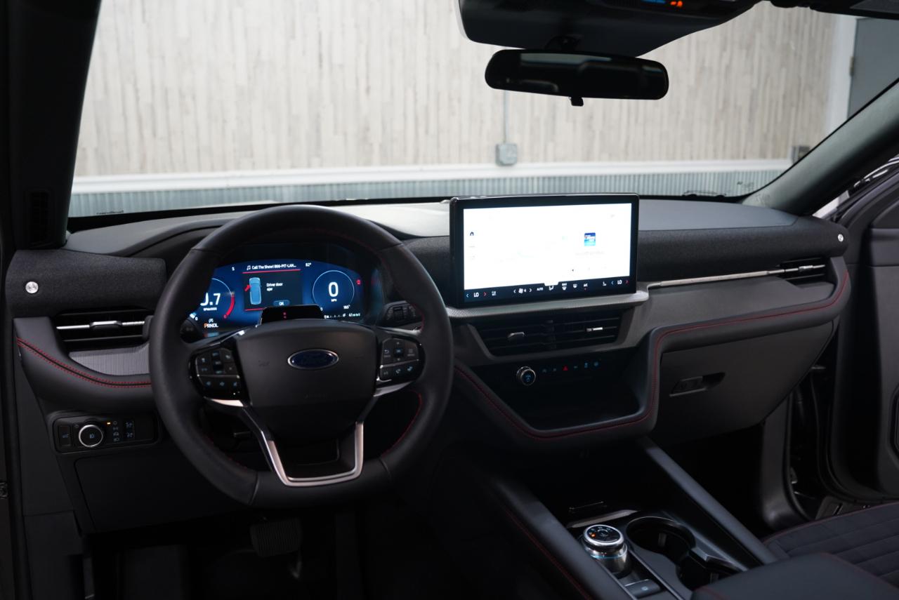 Ford Explorer ST-Line 4WD 2025