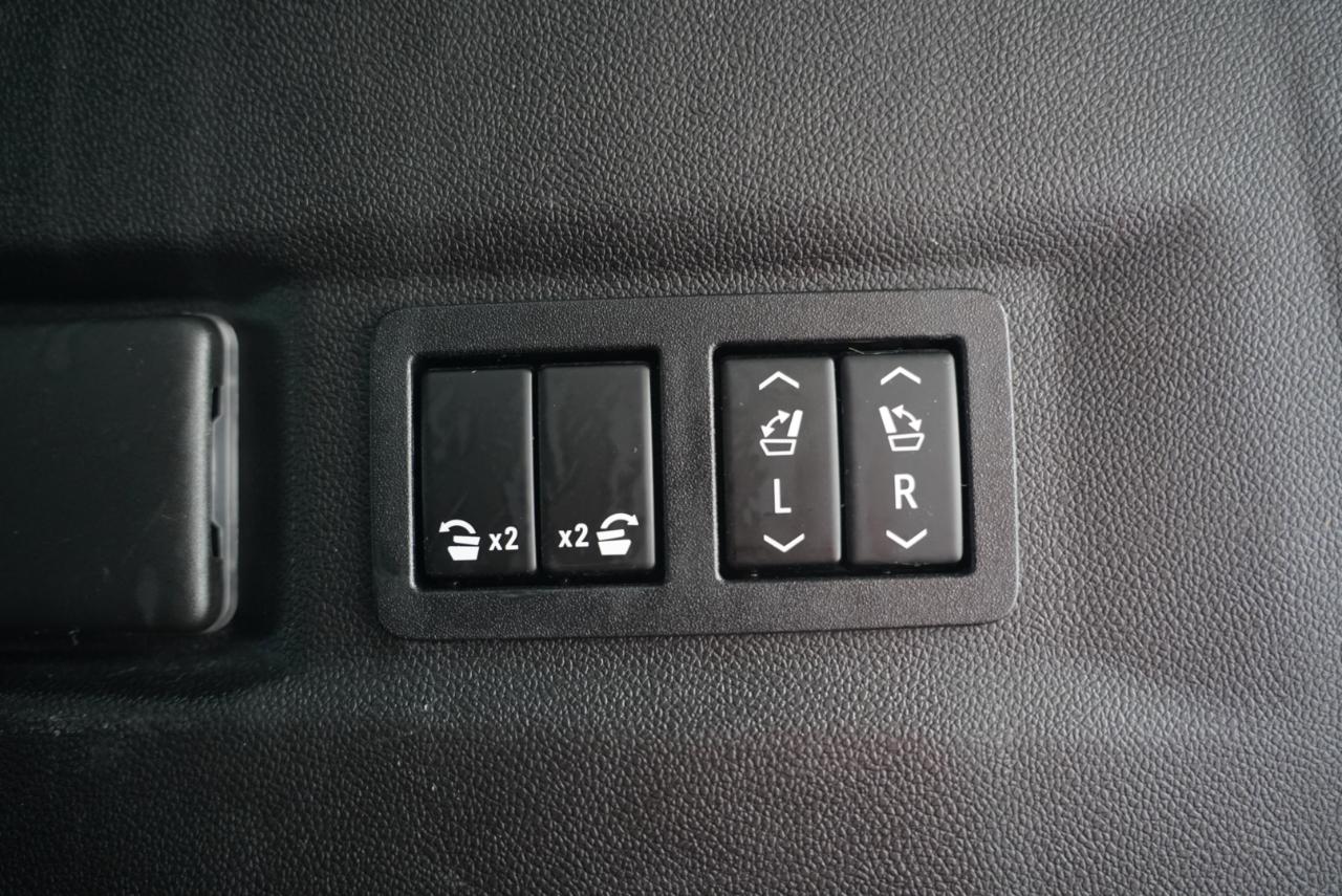 GMC Yukon 4WD 4dr AT4 2021