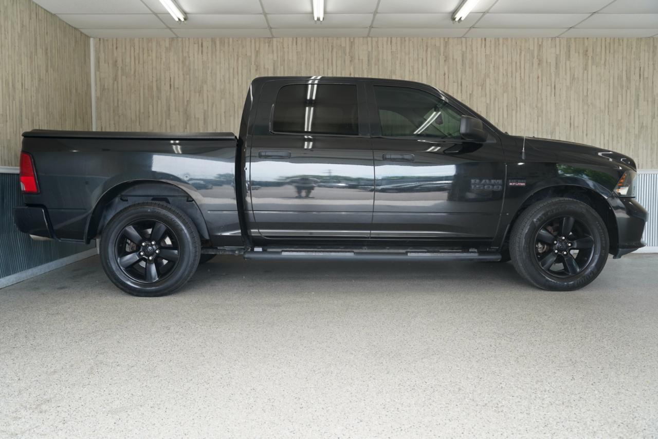 RAM 1500 Express 4x2 Crew Cab 5'7" Box 2018