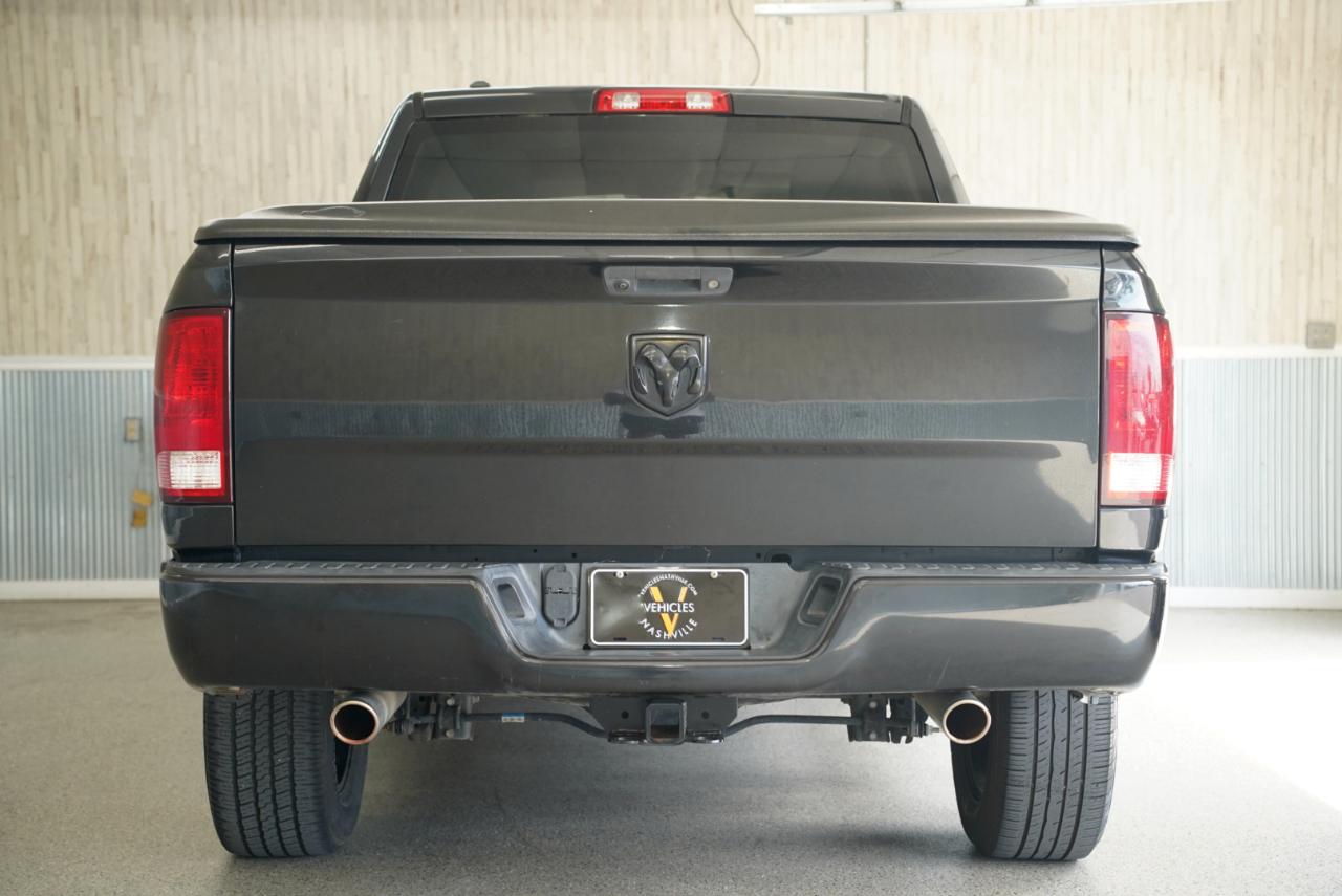 RAM 1500 Express 4x2 Crew Cab 5'7" Box 2018