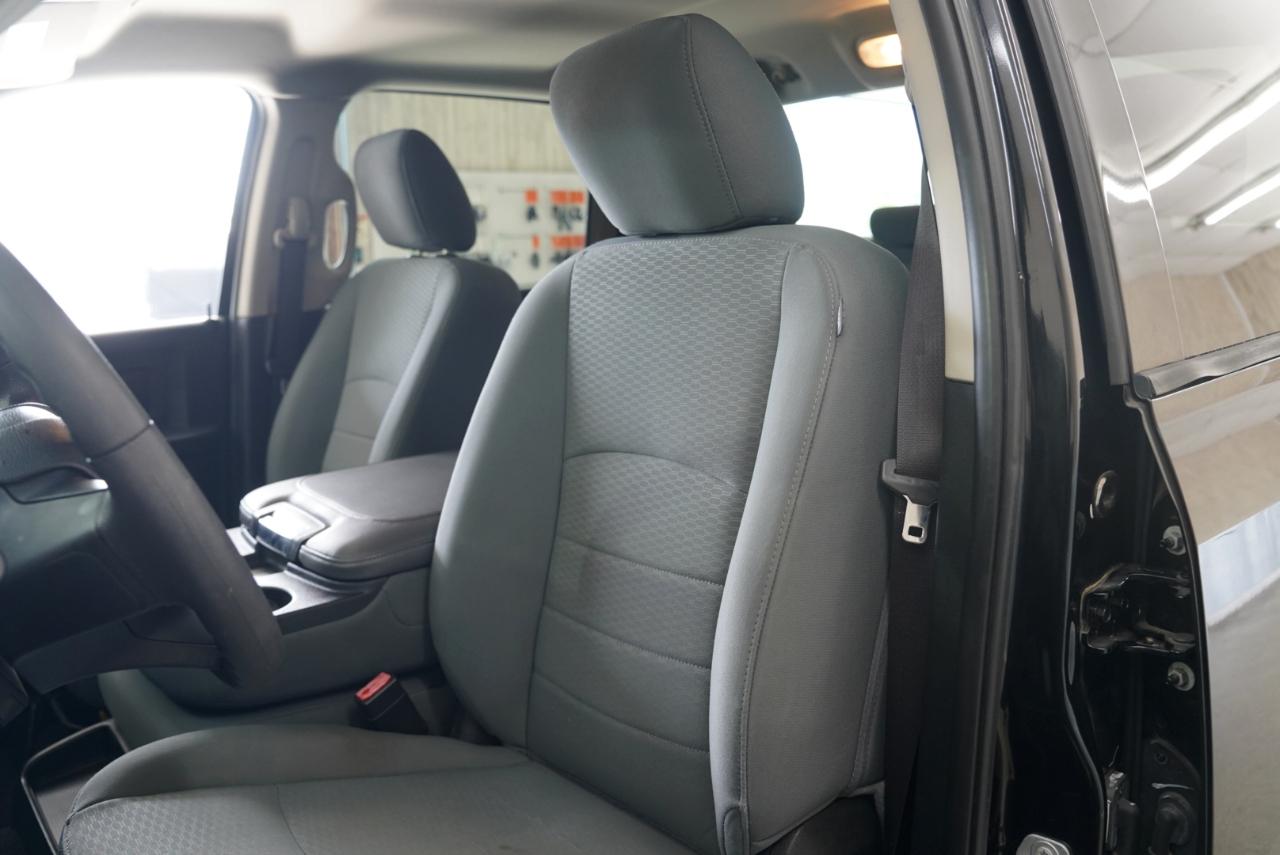 RAM 1500 Express 4x2 Crew Cab 5'7" Box 2018