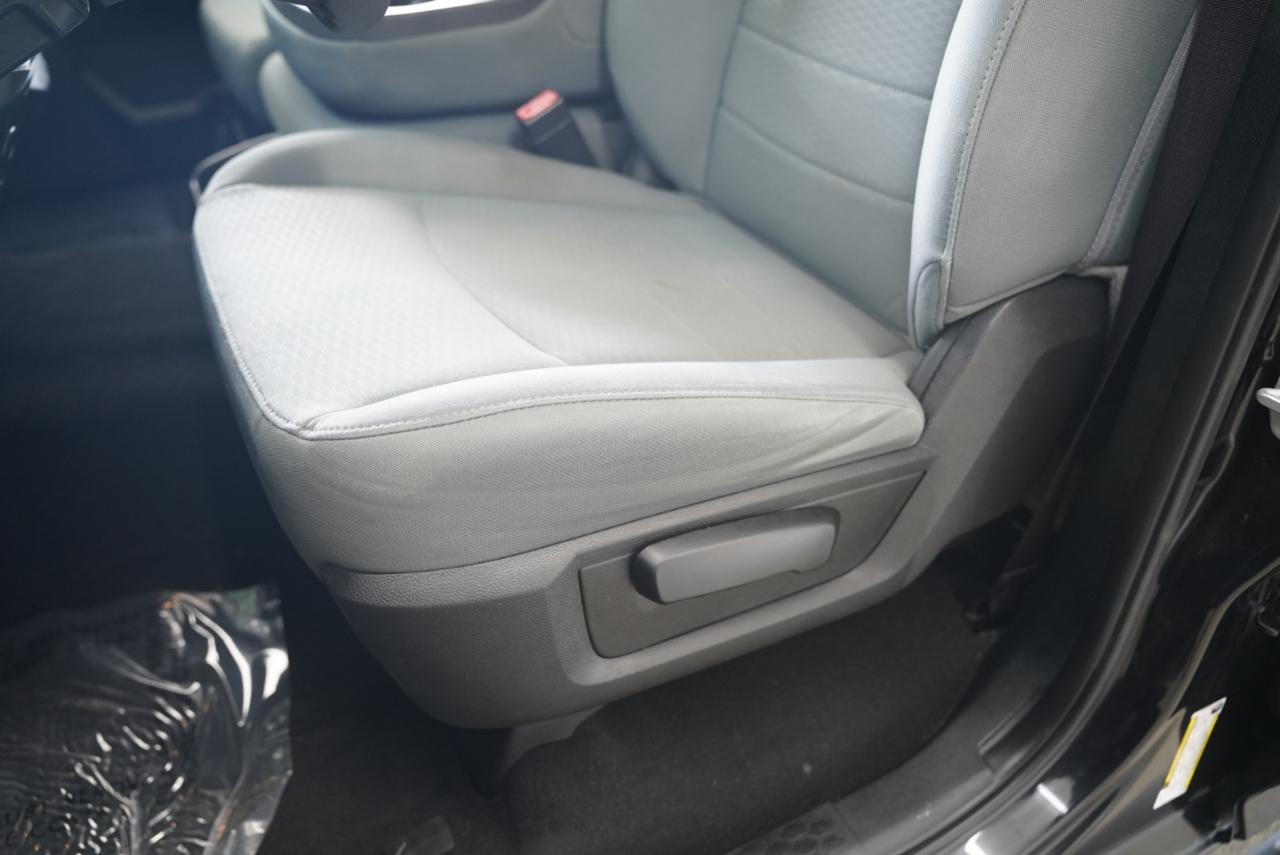 RAM 1500 Express 4x2 Crew Cab 5'7" Box 2018