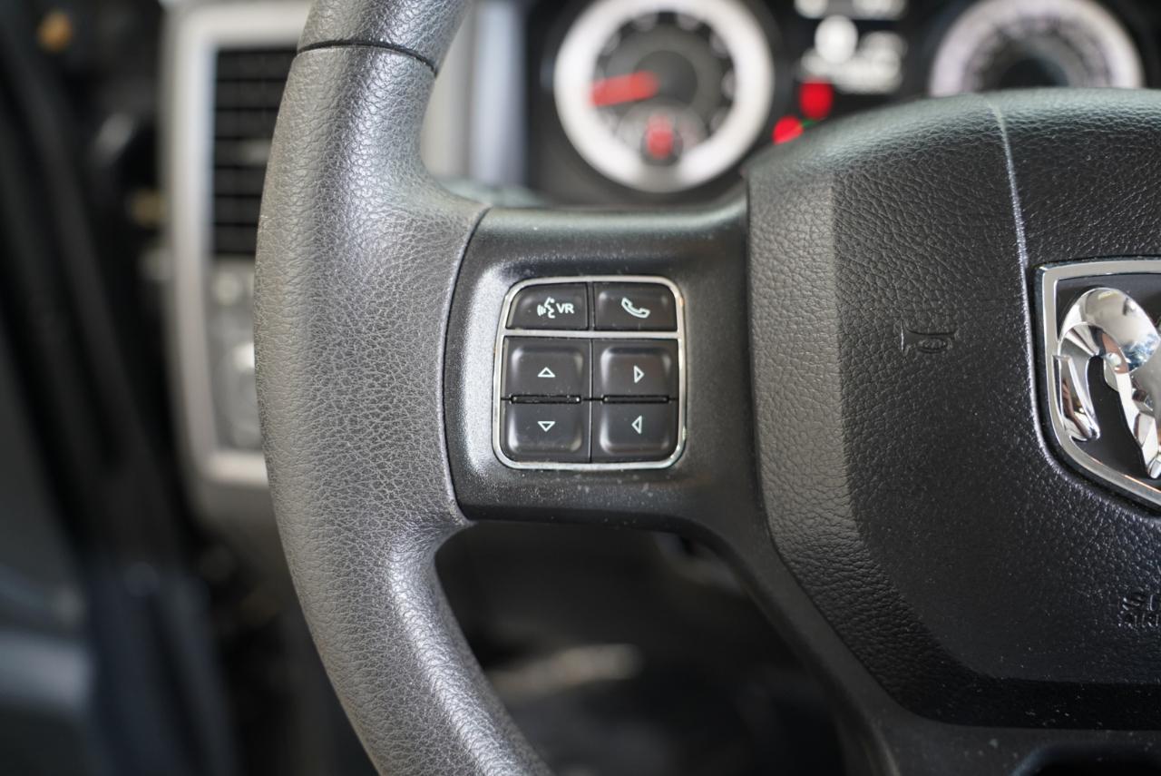 RAM 1500 Express 4x2 Crew Cab 5'7" Box 2018