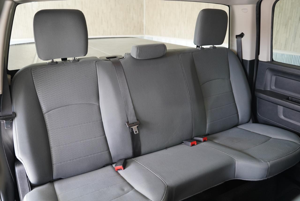 RAM 1500 Express 4x2 Crew Cab 5'7" Box 2018