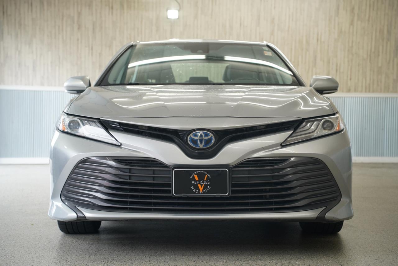 Toyota Camry  2019