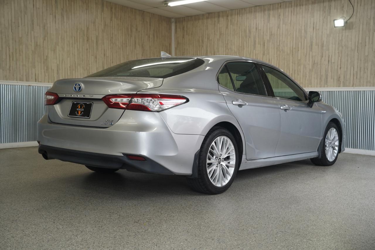 Toyota Camry  2019