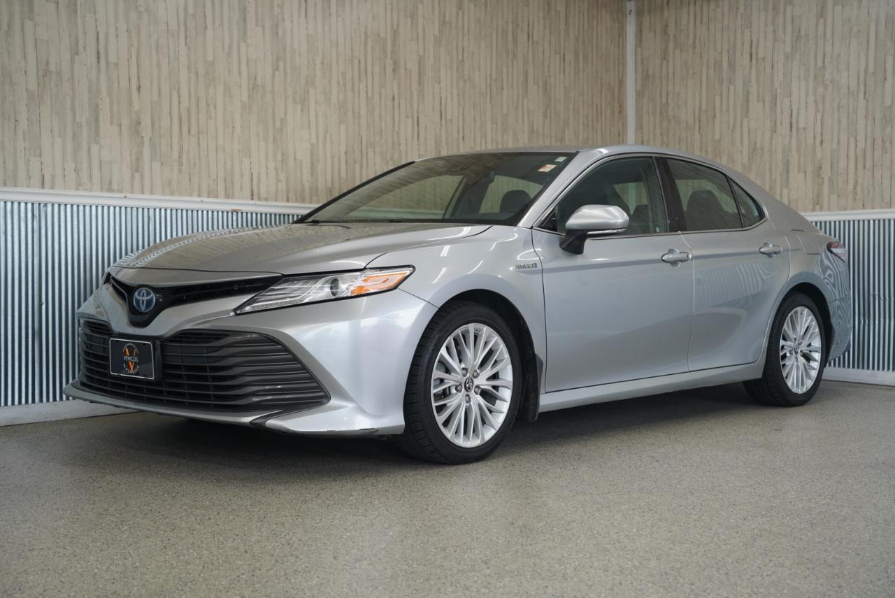 Toyota Camry  2019