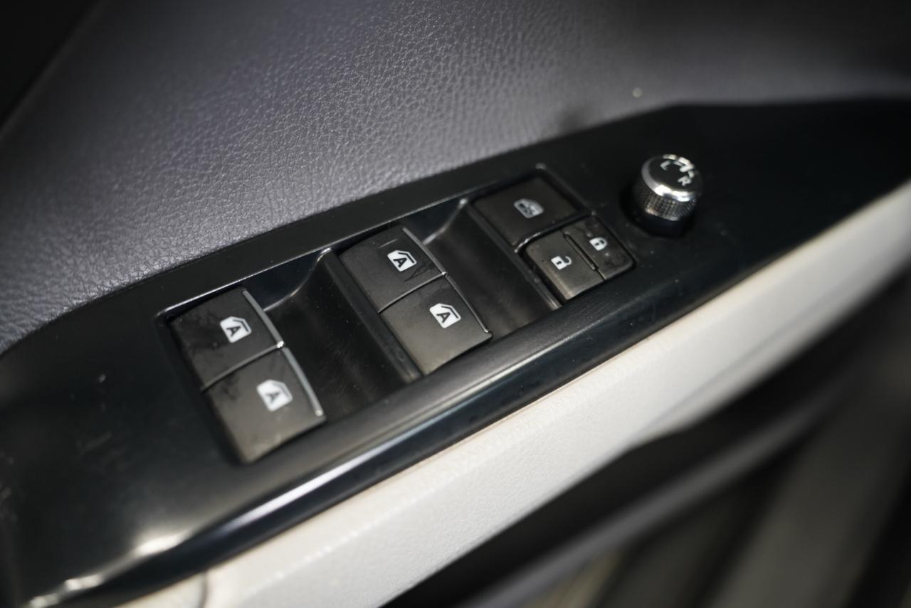 Toyota Camry  2019