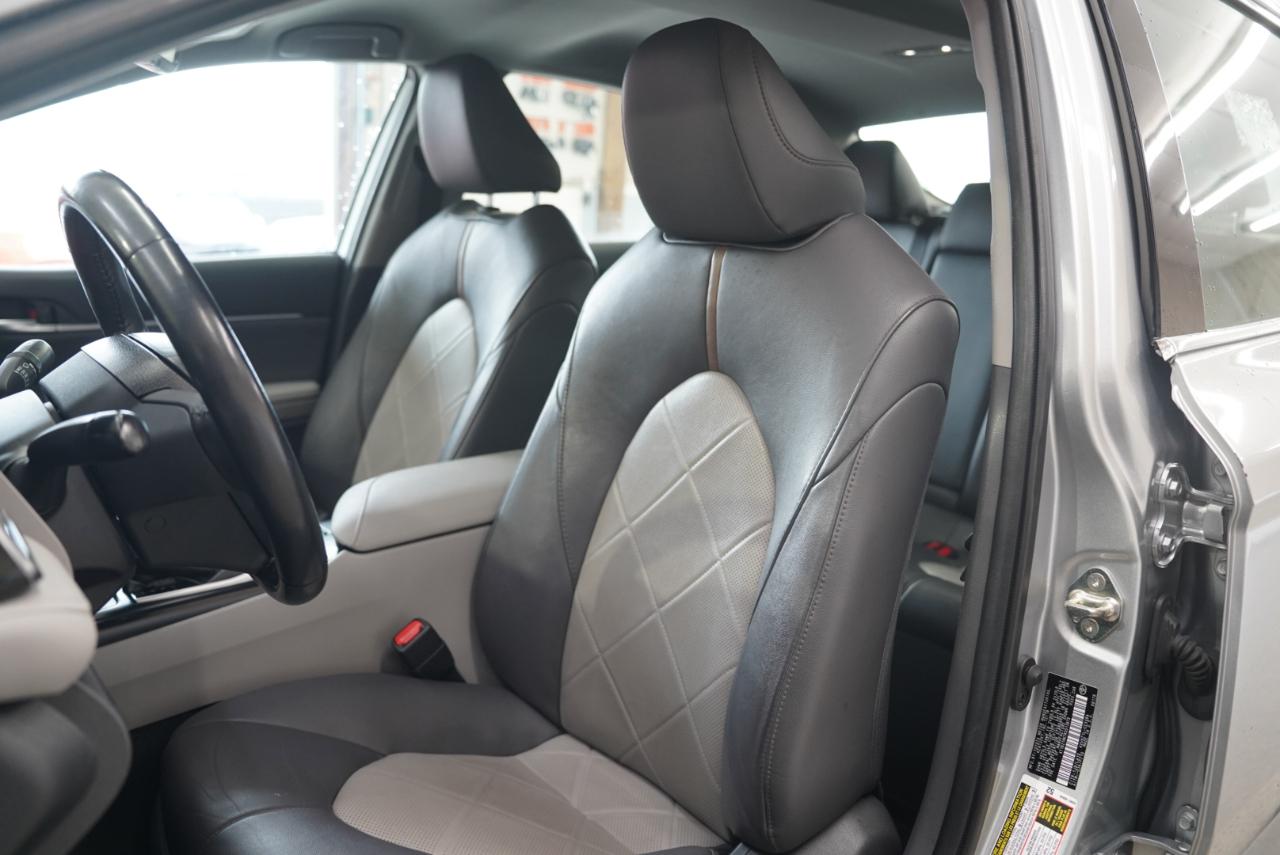 Toyota Camry  2019