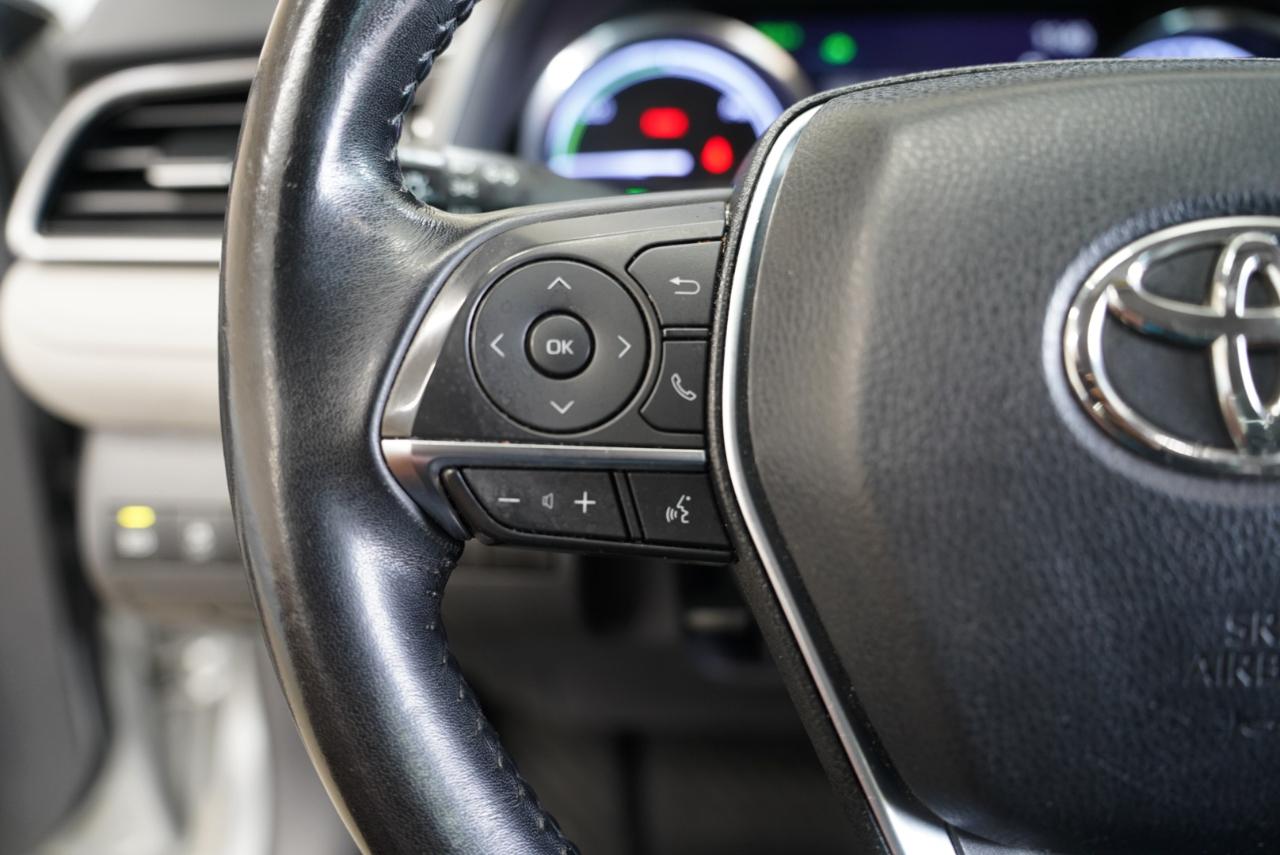 Toyota Camry  2019