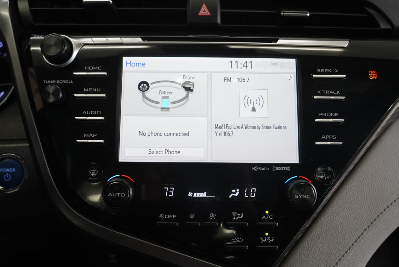 Toyota Camry  2019