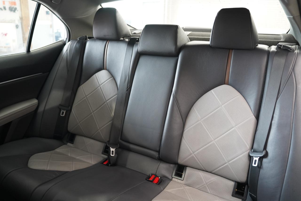 Toyota Camry  2019