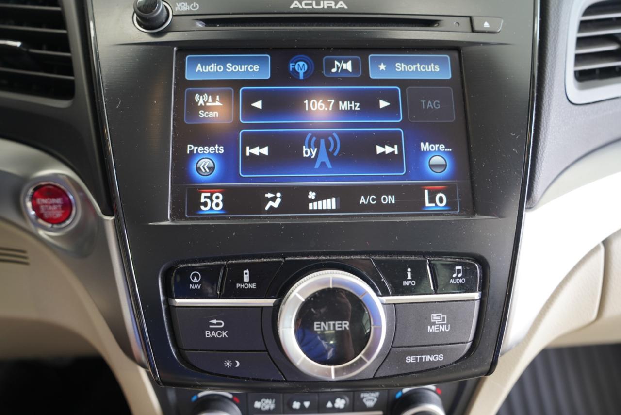 Acura ILX 4dr Sdn w/Premium Pkg 2016