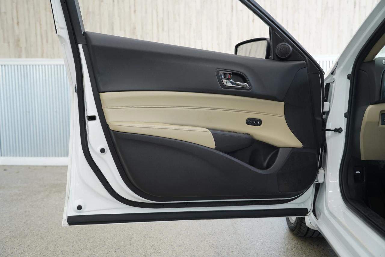 Acura ILX 4dr Sdn w/Premium Pkg 2016