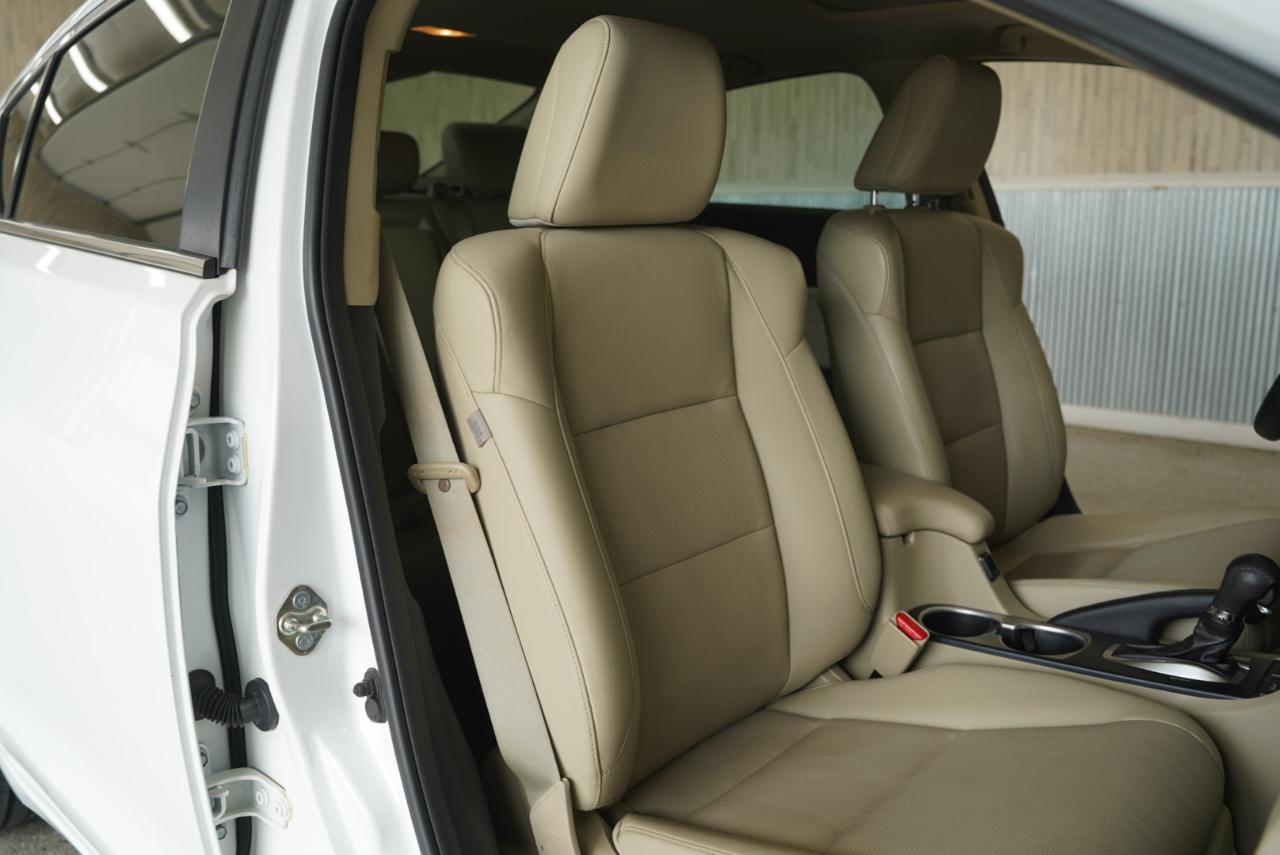 Acura ILX 4dr Sdn w/Premium Pkg 2016