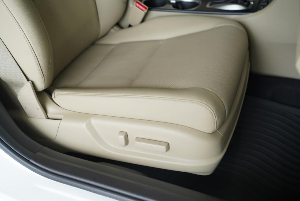 Acura ILX 4dr Sdn w/Premium Pkg 2016