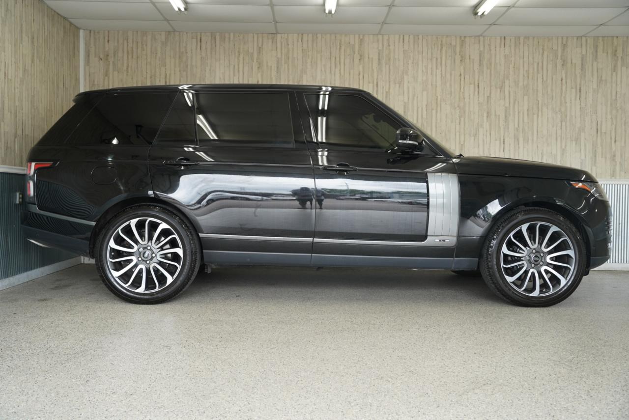 Land Rover Range Rover Supercharged LWB 2020