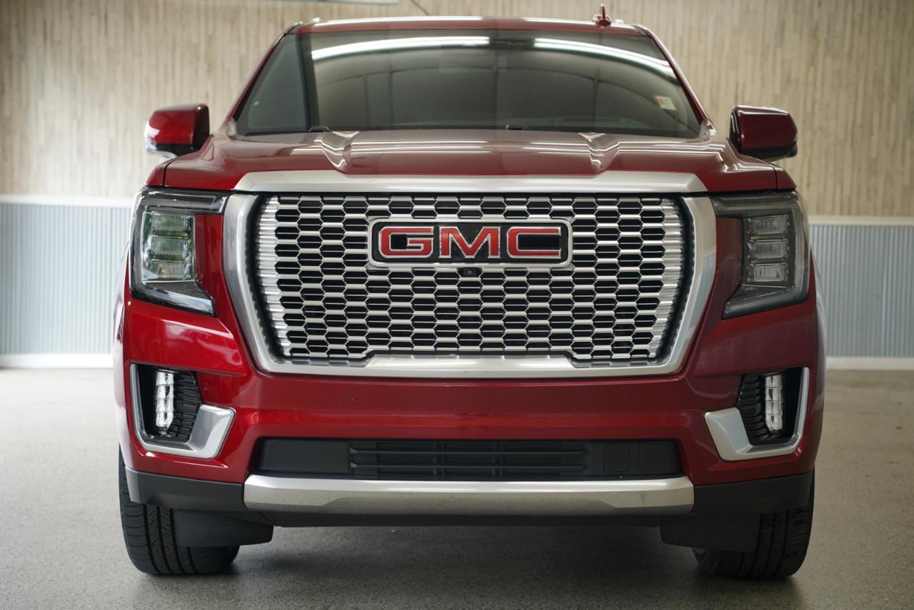 GMC Yukon XL 4WD 4dr Denali 2023
