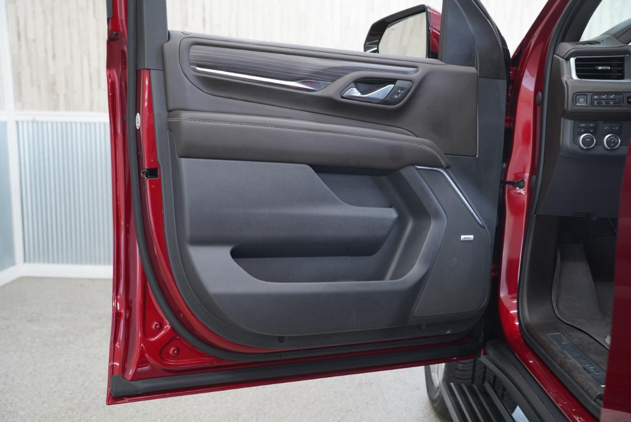 GMC Yukon XL 4WD 4dr Denali 2023