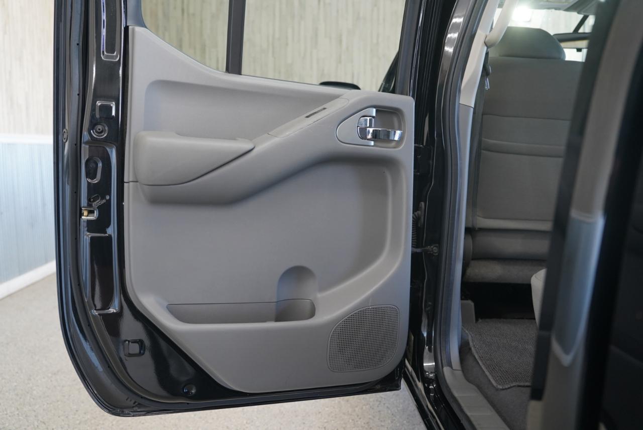 Nissan Frontier Crew Cab 4x4 SV Auto 2020