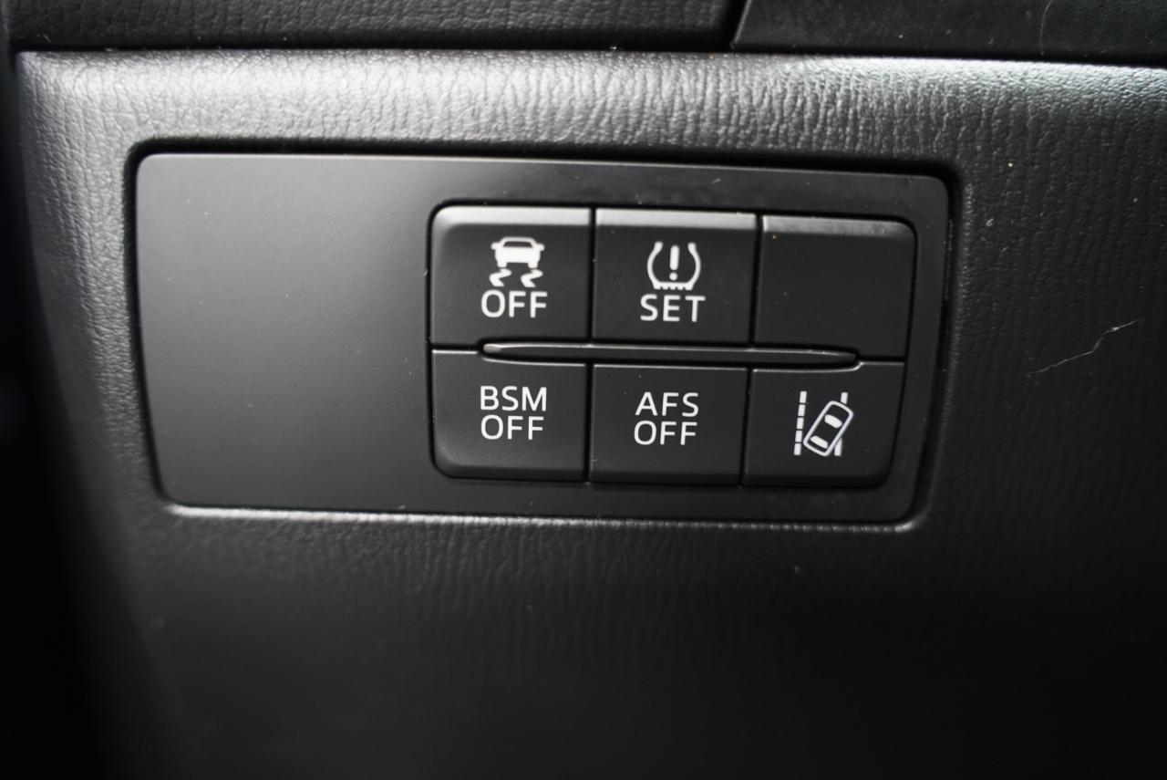 Mazda MAZDA3 5dr HB Auto s Grand Touring 2016