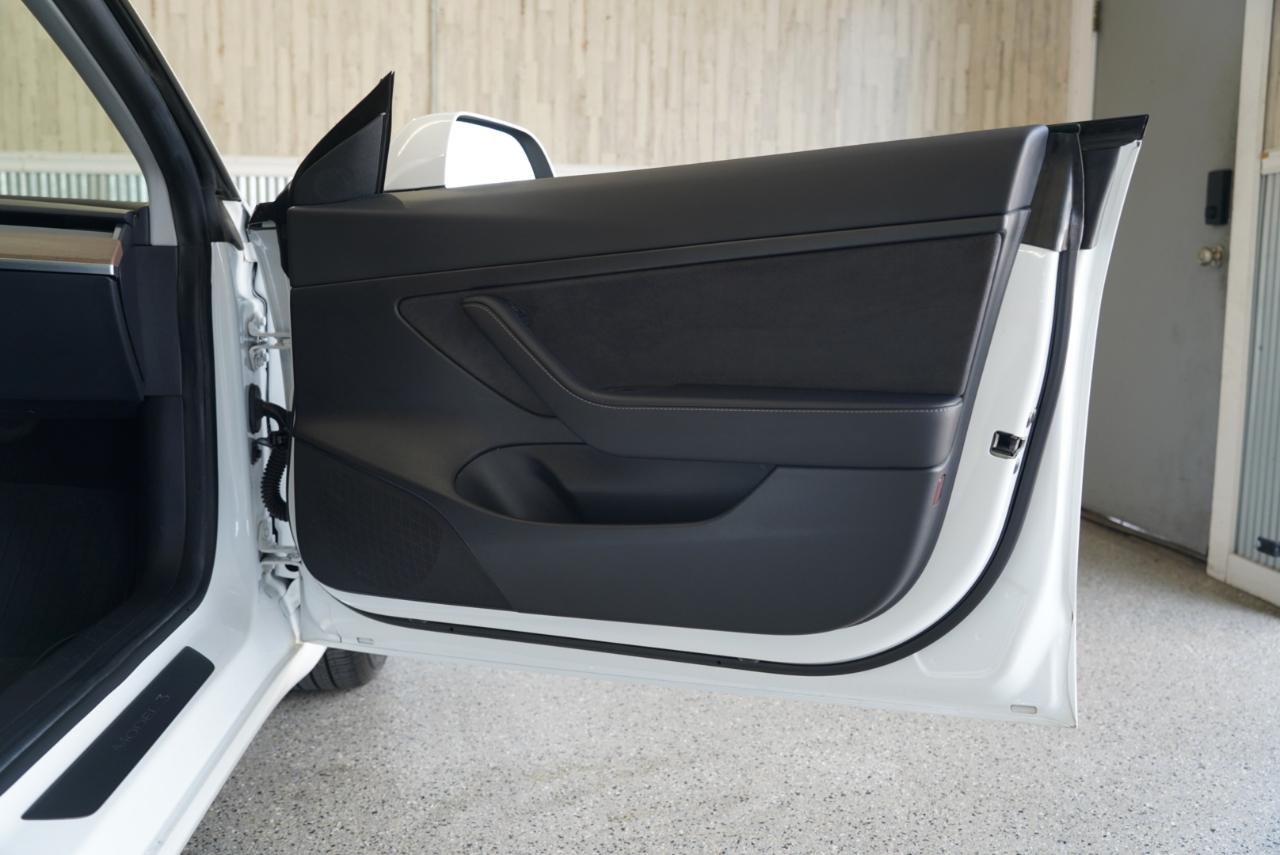 Tesla Model 3 Standard Range Plus RWD 2021