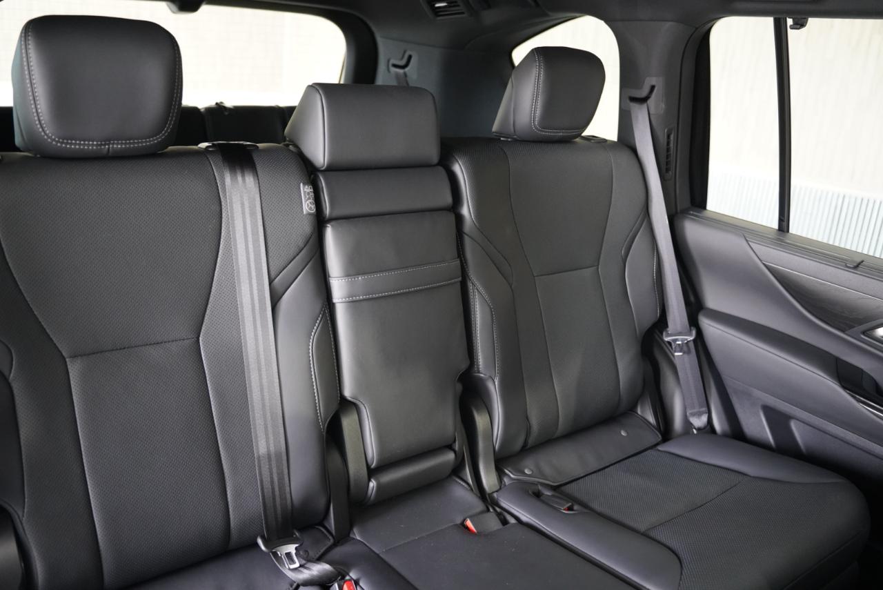 Lexus LX LX 600 Luxury 4WD 2025