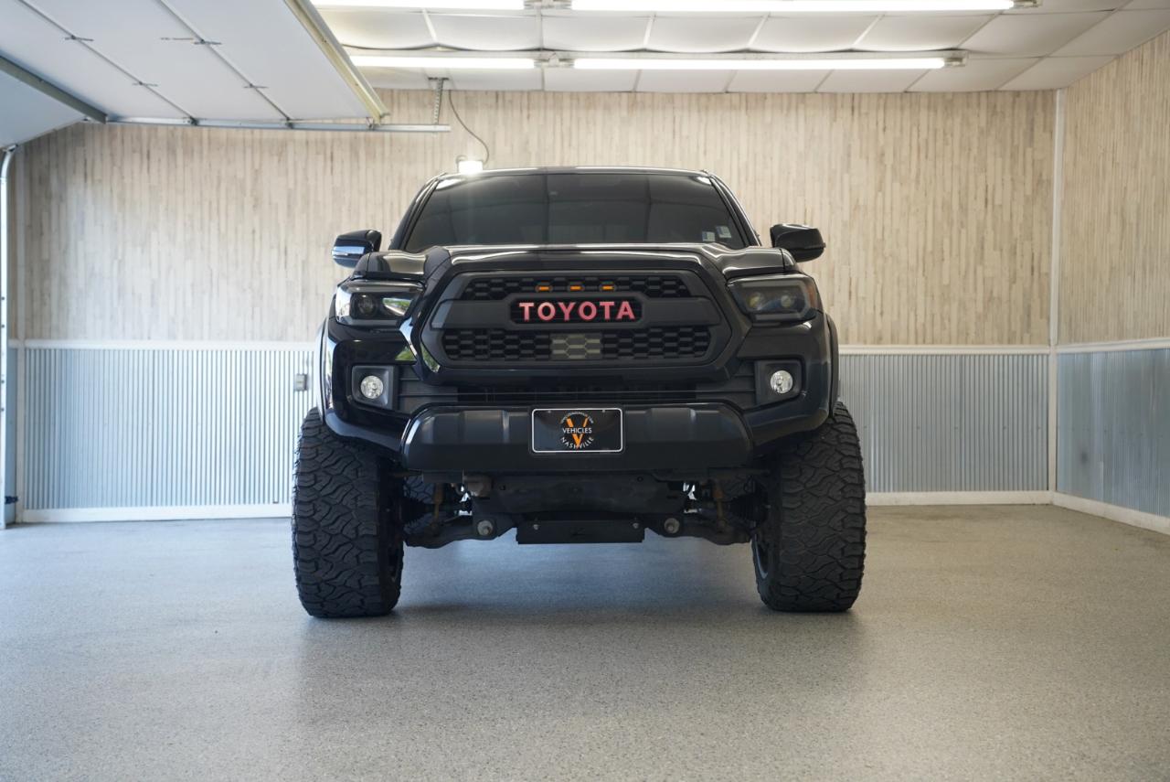 Toyota Tacoma  2018