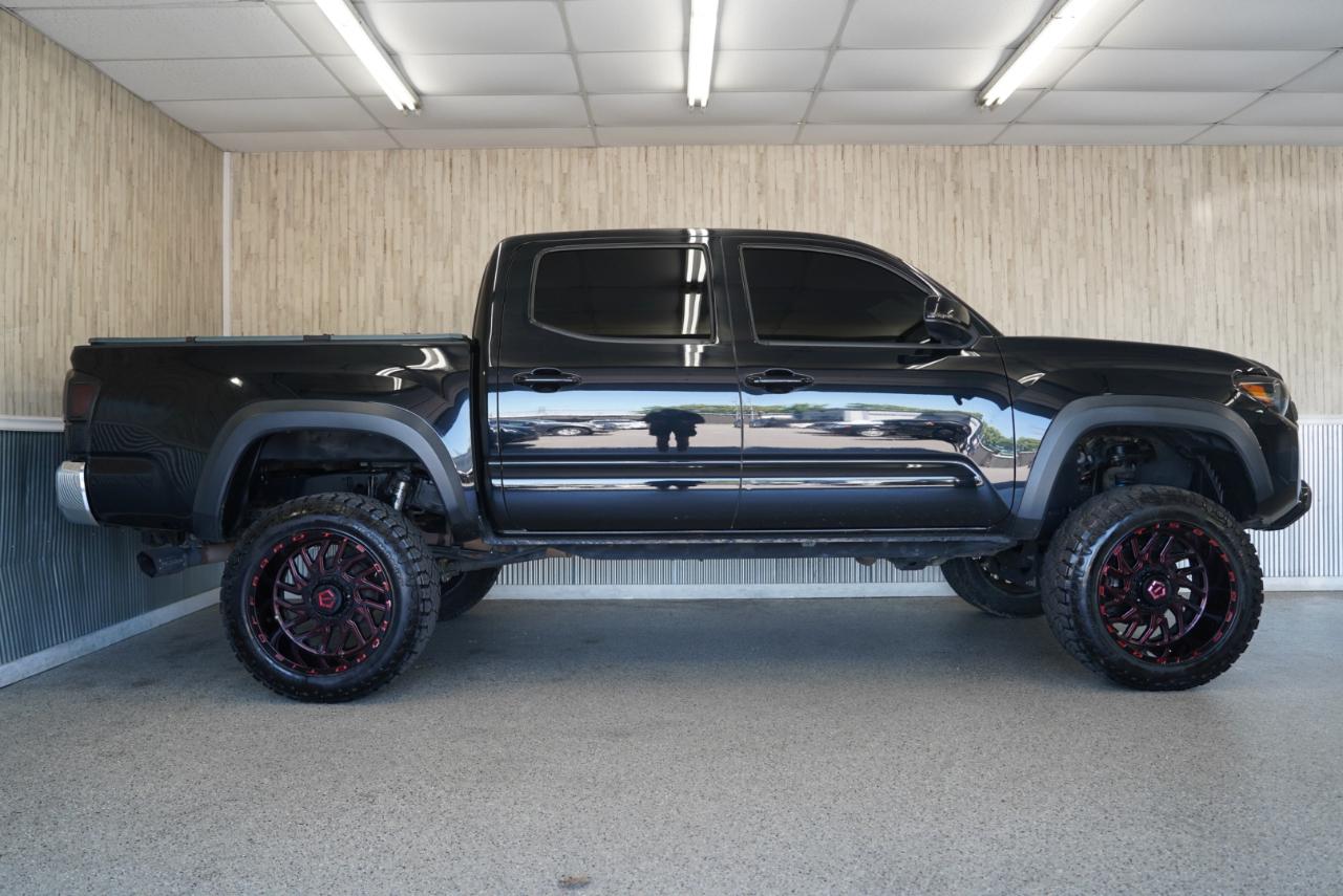 Toyota Tacoma  2018