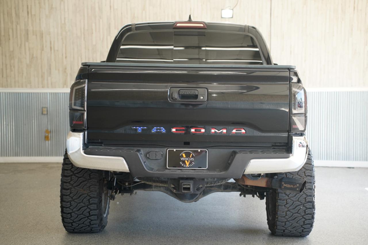 Toyota Tacoma  2018