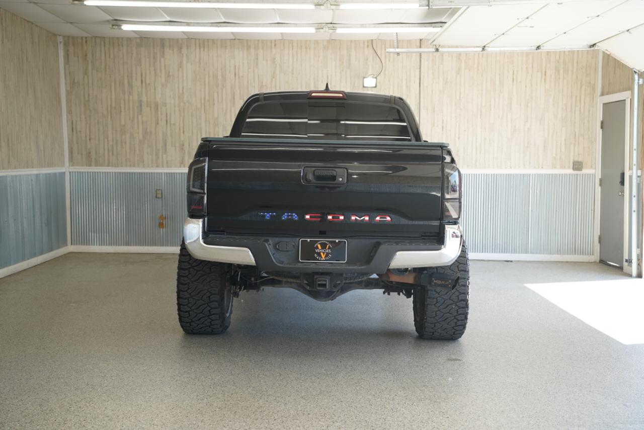 Toyota Tacoma  2018