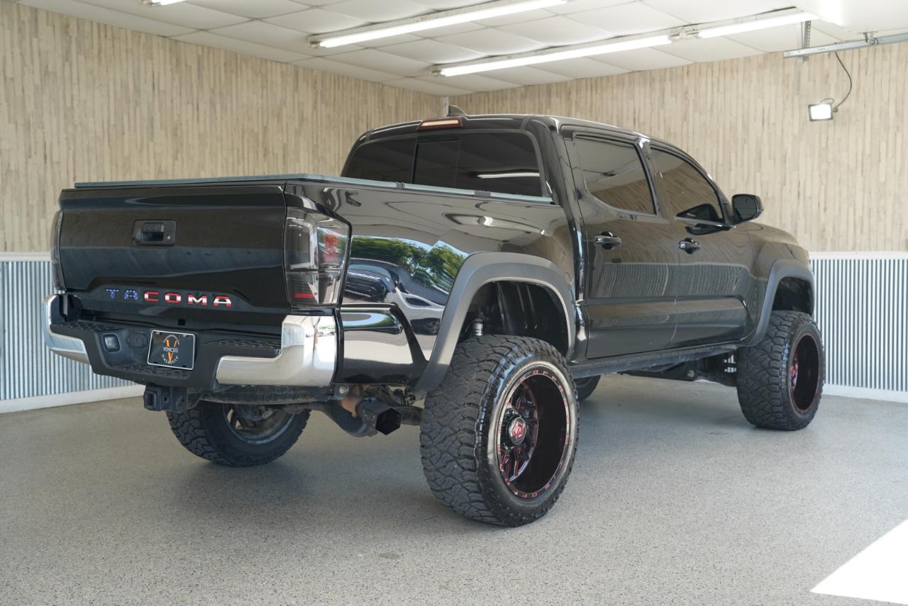 Toyota Tacoma  2018