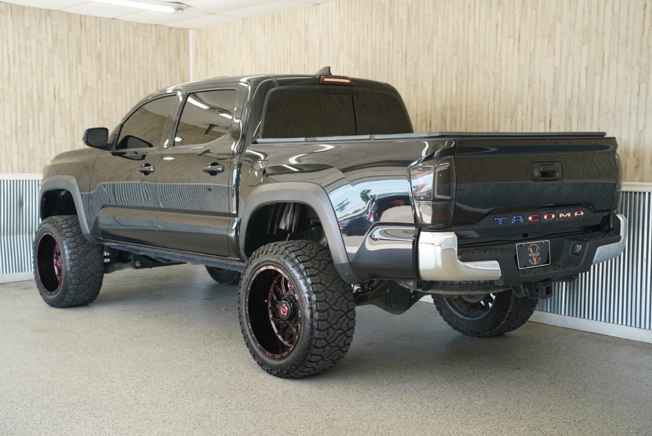 Toyota Tacoma  2018