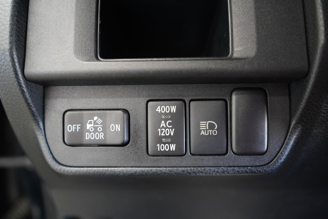 Toyota Tacoma  2018