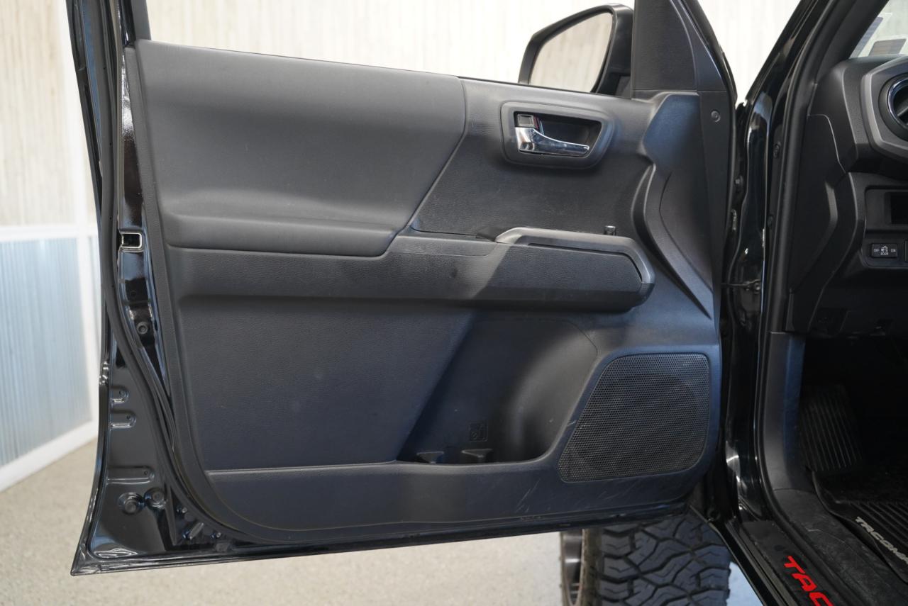 Toyota Tacoma  2018