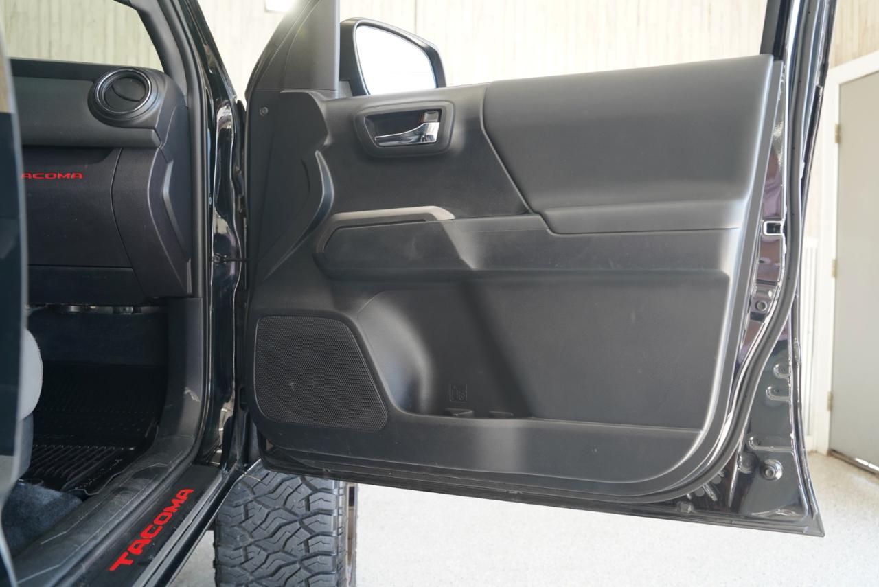 Toyota Tacoma  2018