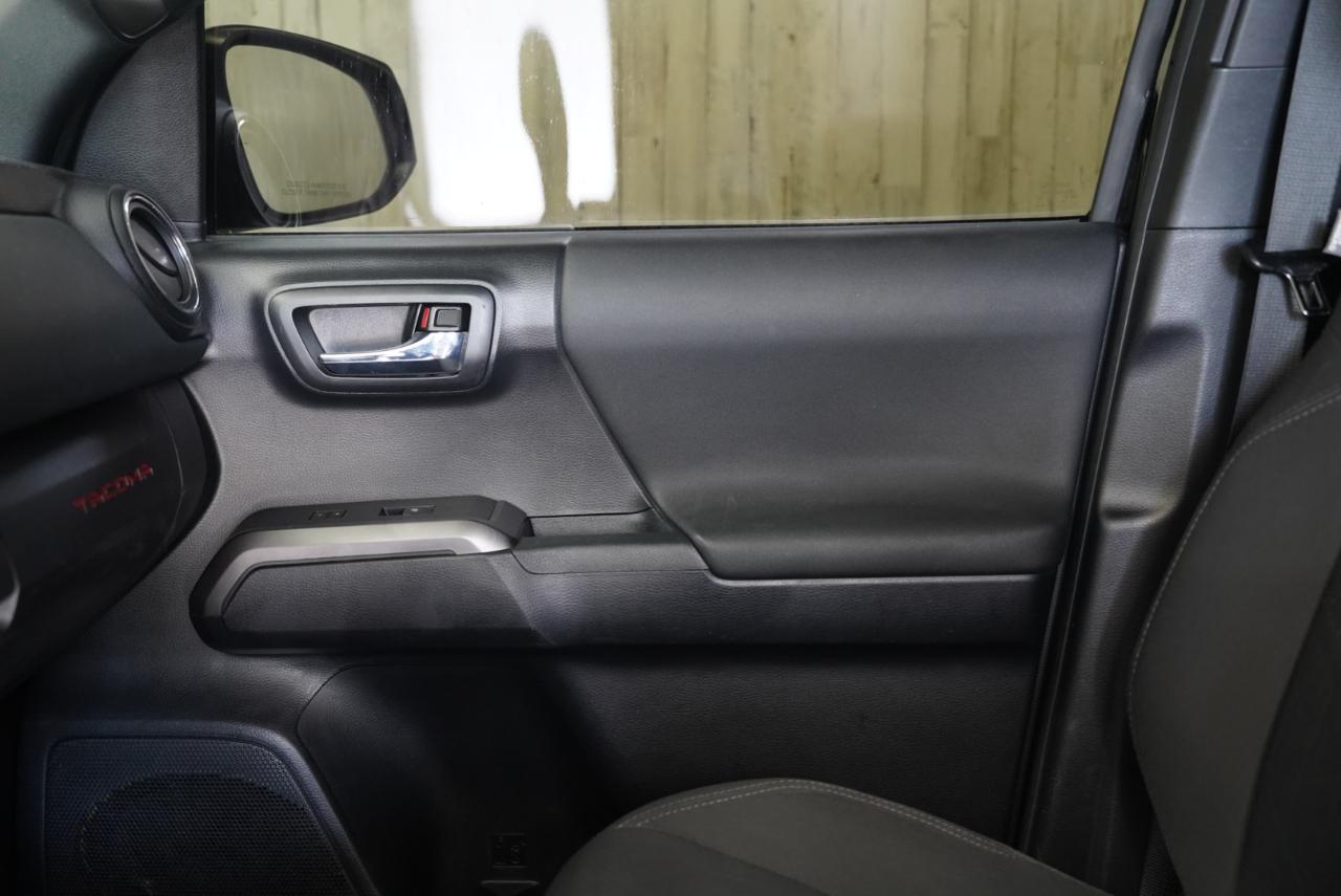 Toyota Tacoma  2018