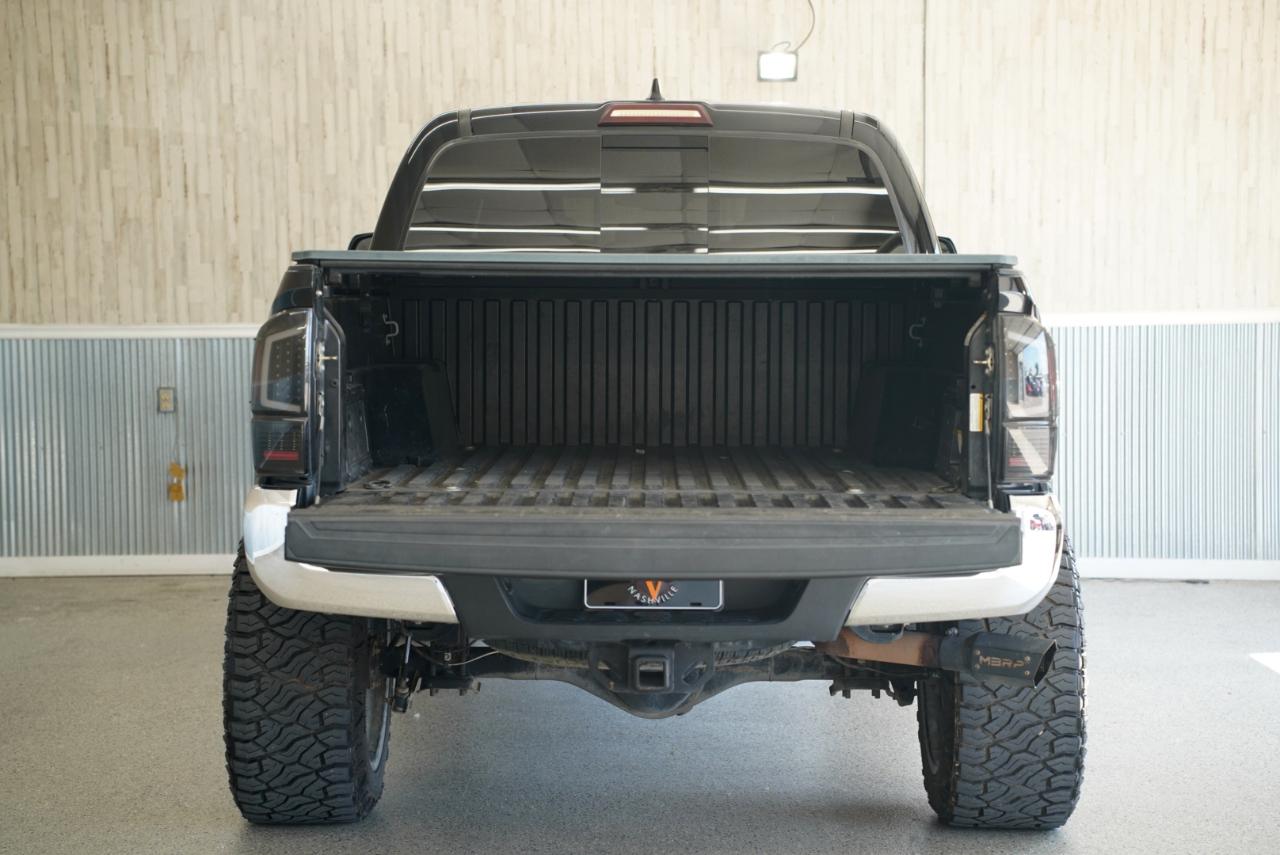 Toyota Tacoma  2018