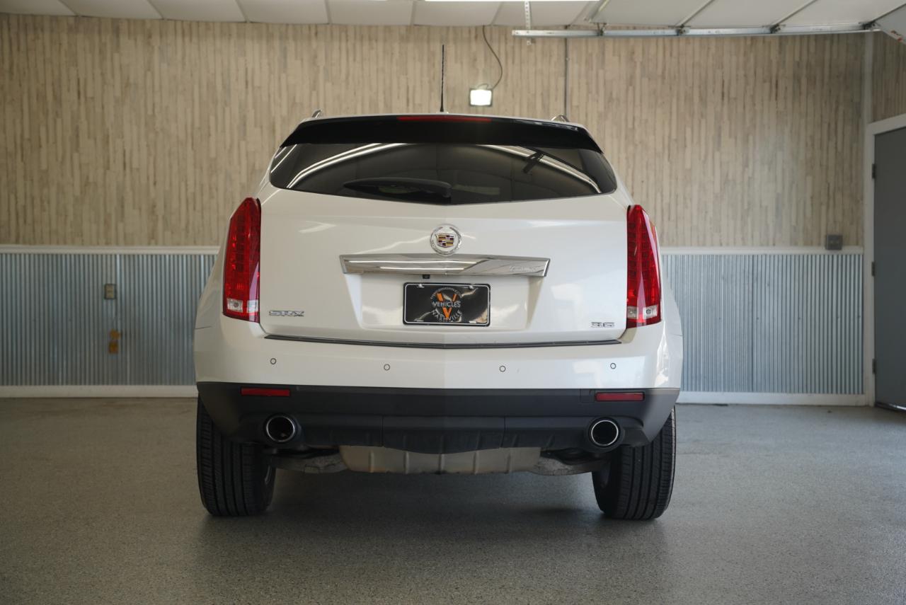 Cadillac SRX FWD 4dr Luxury Collection 2016
