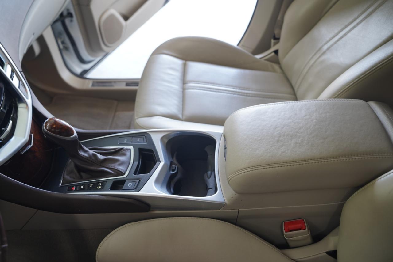 Cadillac SRX FWD 4dr Luxury Collection 2016