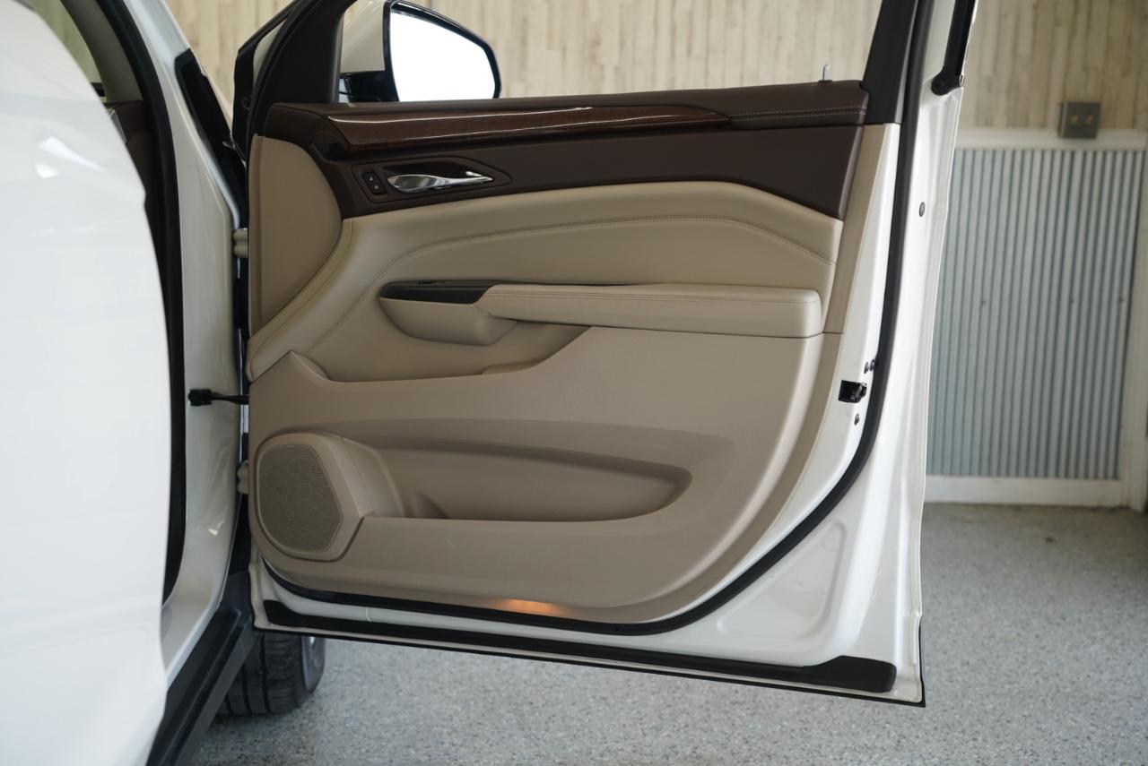 Cadillac SRX FWD 4dr Luxury Collection 2016