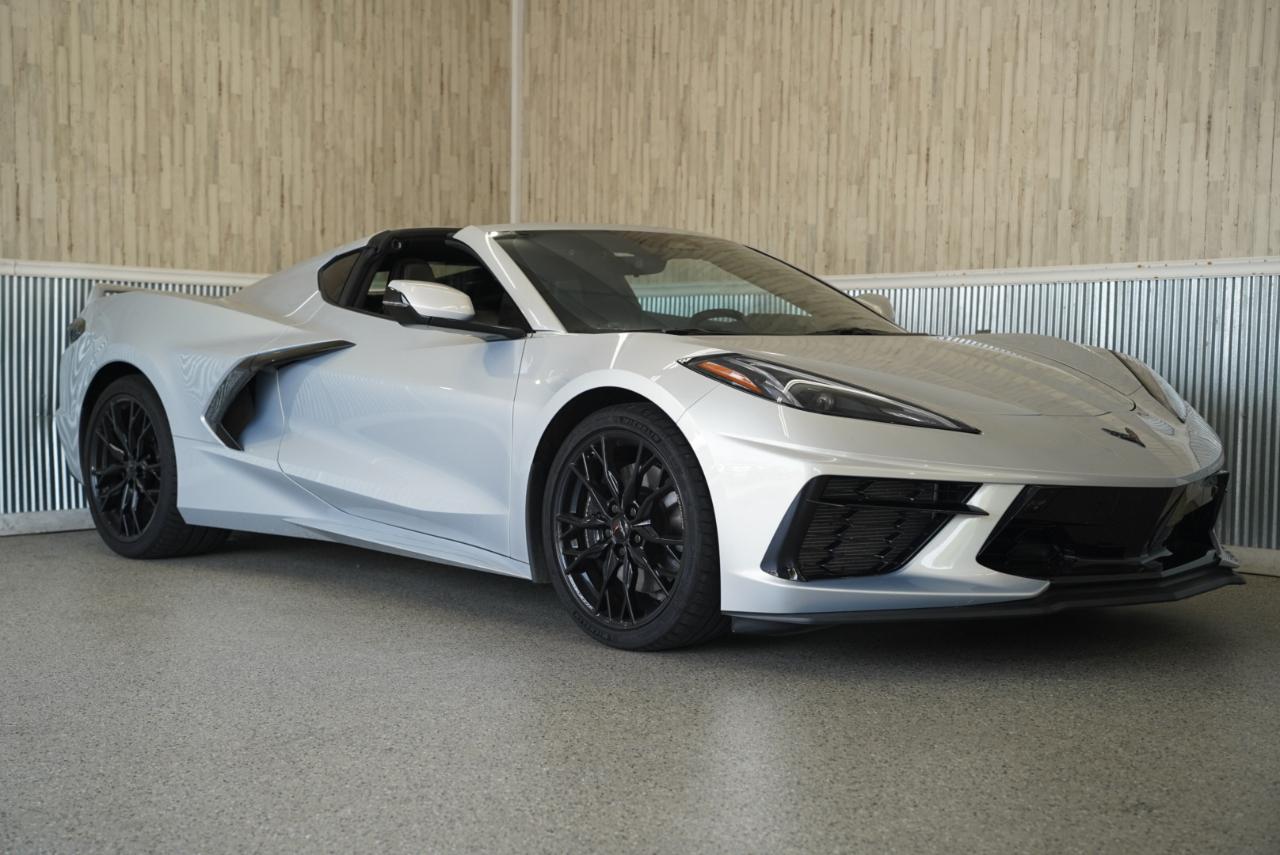 Chevrolet Corvette 2dr Stingray Cpe w/2LT 2024