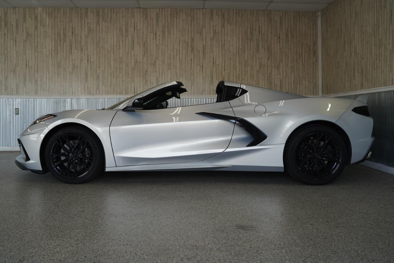 Chevrolet Corvette 2dr Stingray Cpe w/2LT 2024