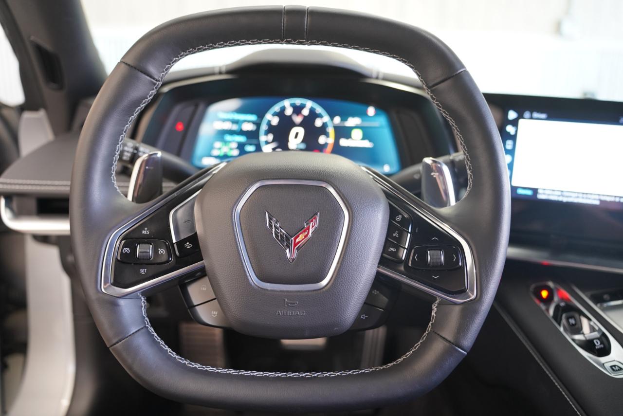Chevrolet Corvette 2dr Stingray Cpe w/2LT 2024