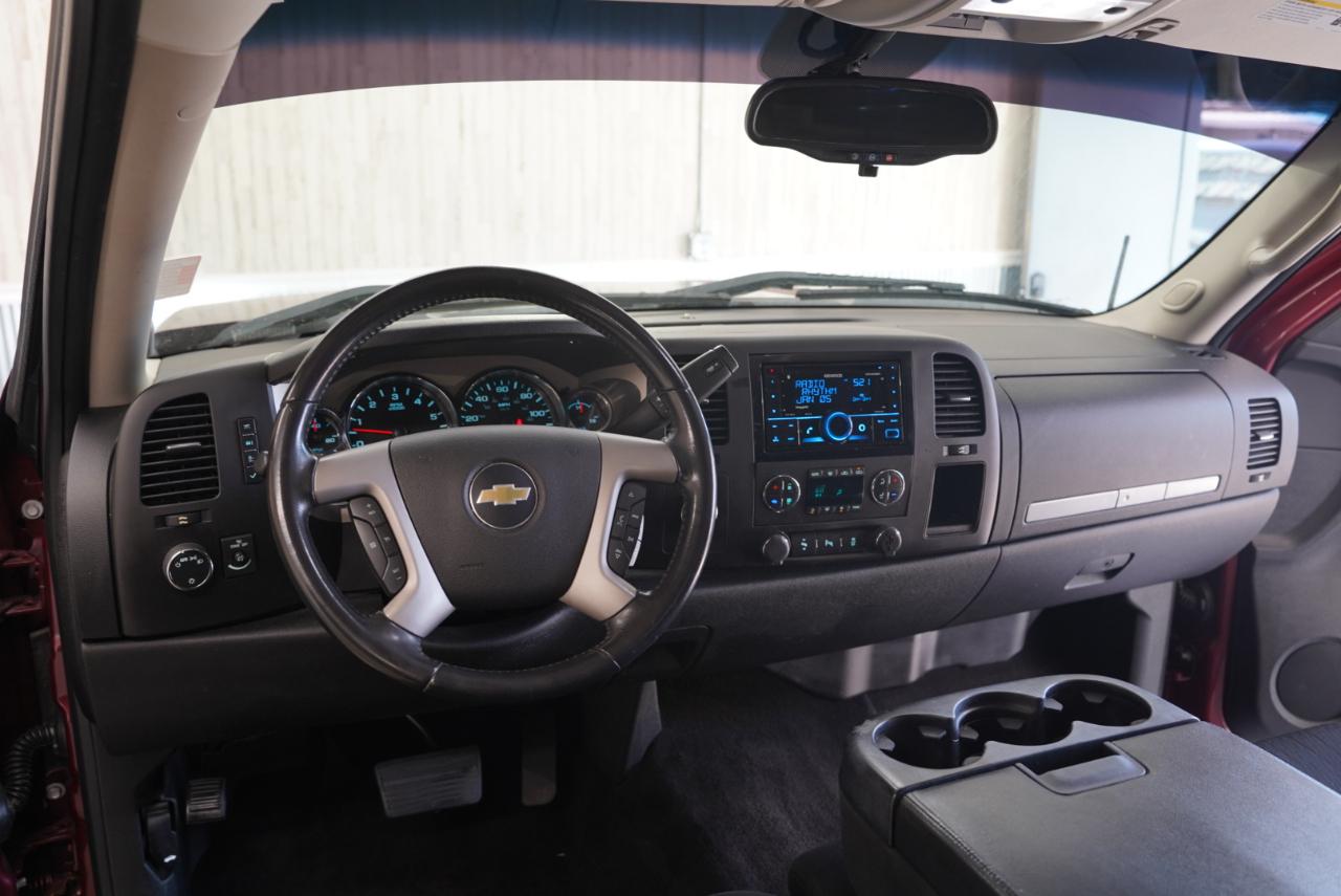 Chevrolet Silverado 1500 4WD Crew Cab 143.5" LT 2013