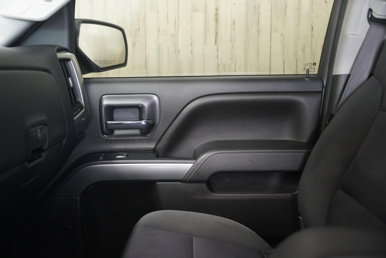Chevrolet Silverado 1500 4WD Crew Cab 143.5" LT w/1LT 2015
