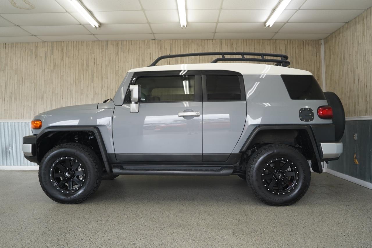 Toyota FJ Cruiser 4WD 2014