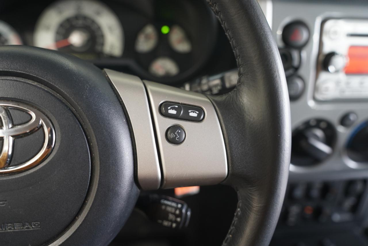 Toyota FJ Cruiser 4WD 2014